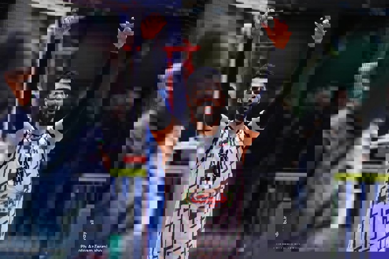 2118604