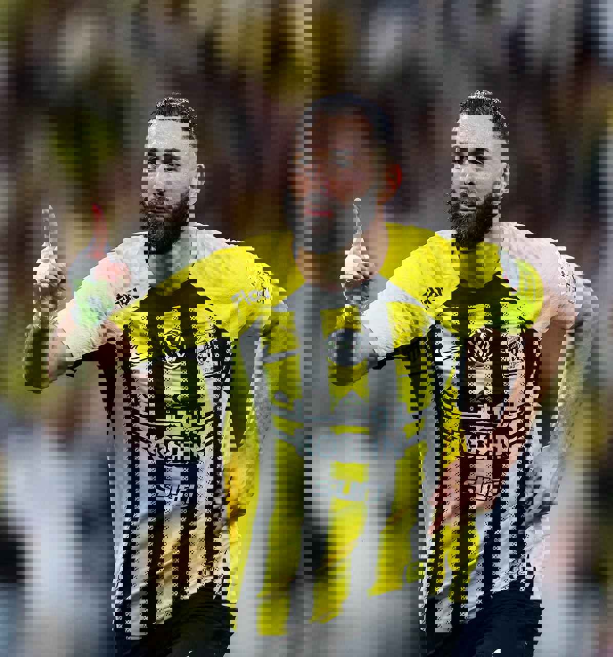 2118971