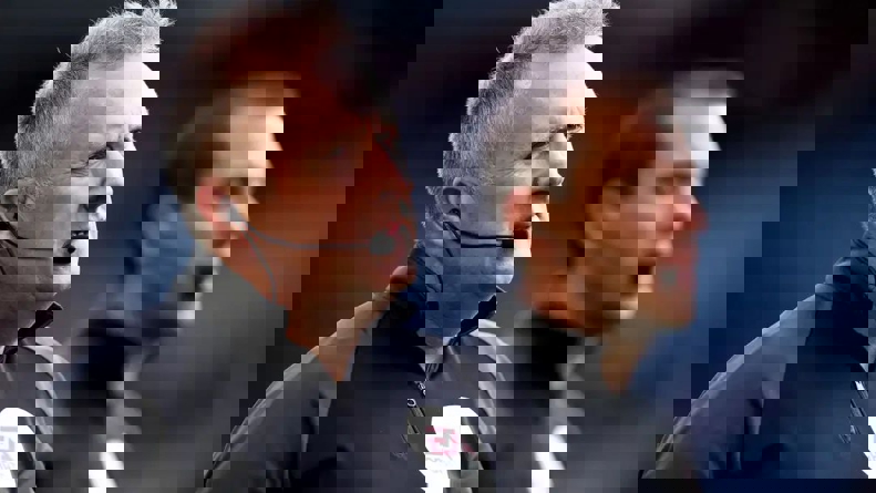2118840
