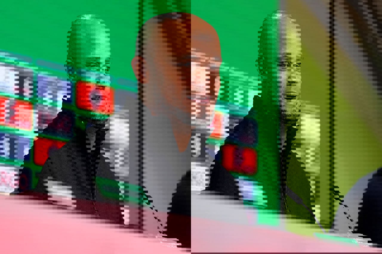 2118866