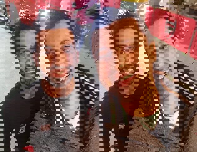 2118824