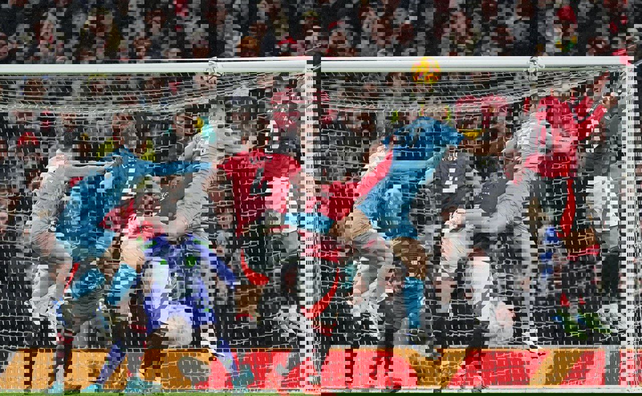 2119466