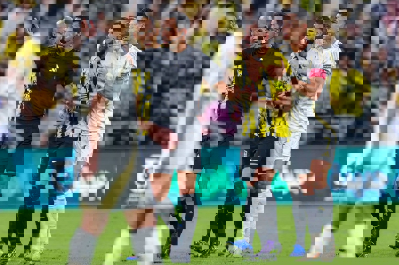 2119003