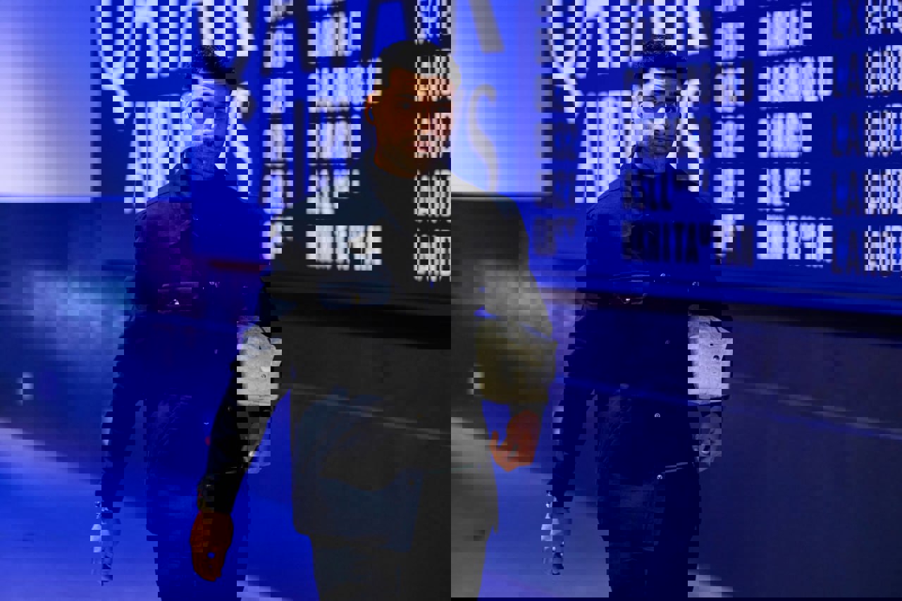 2118995