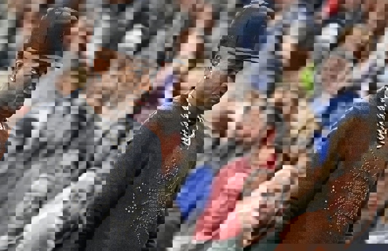 2119160