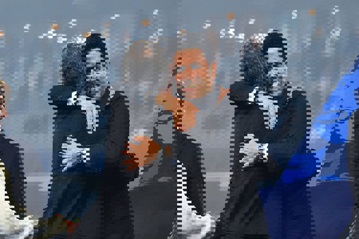2119123