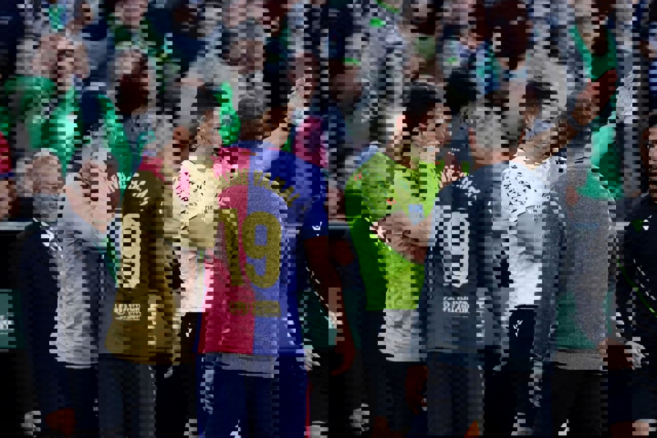 2119582