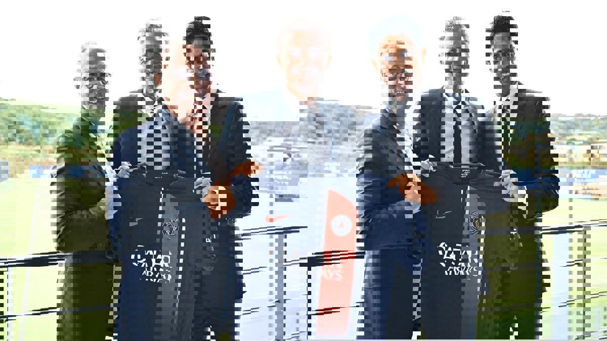 2119689