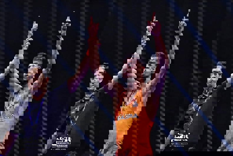 2119746