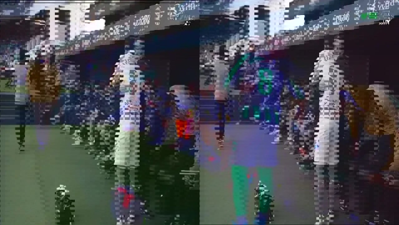 2119616