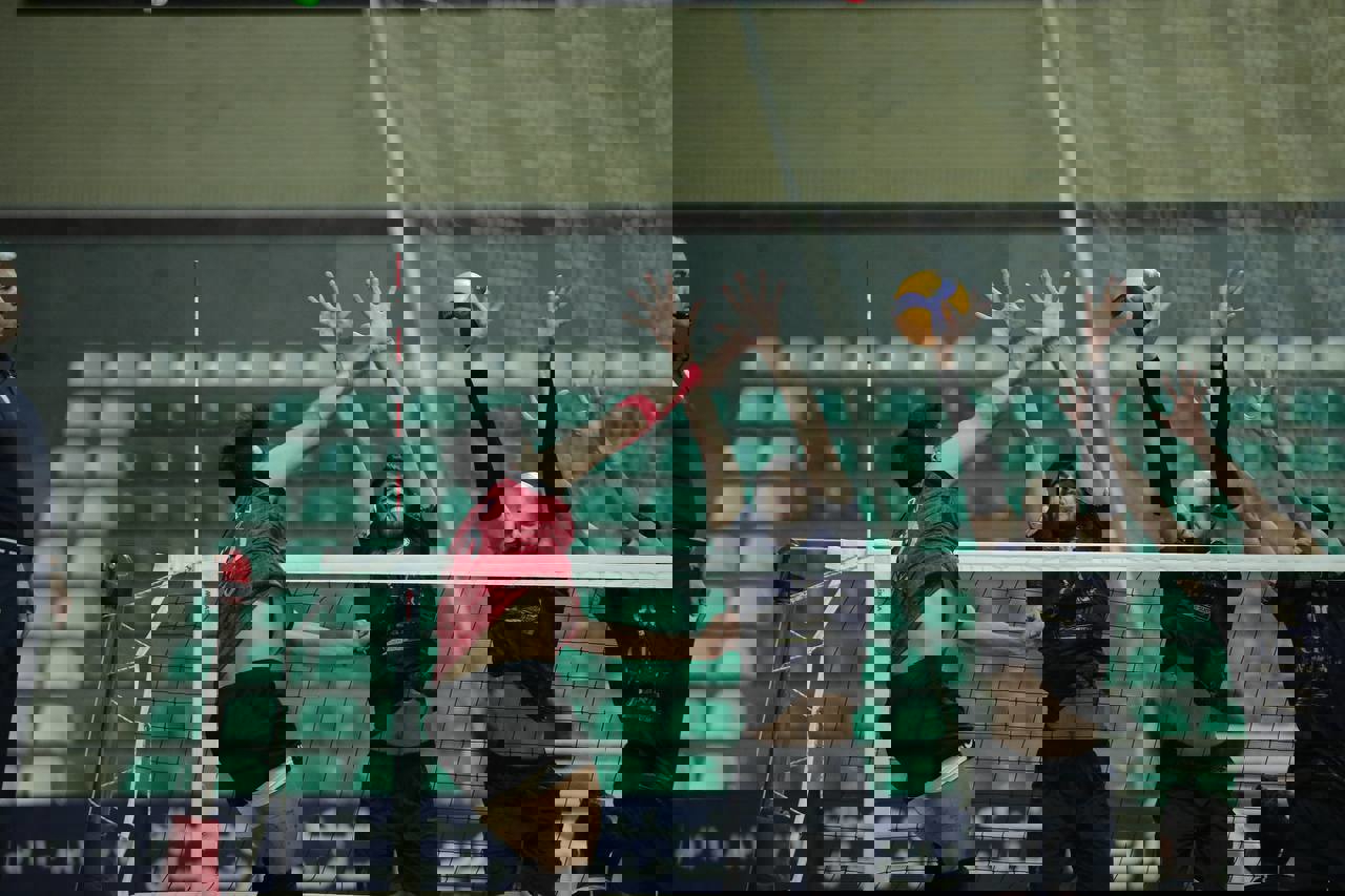 2119884