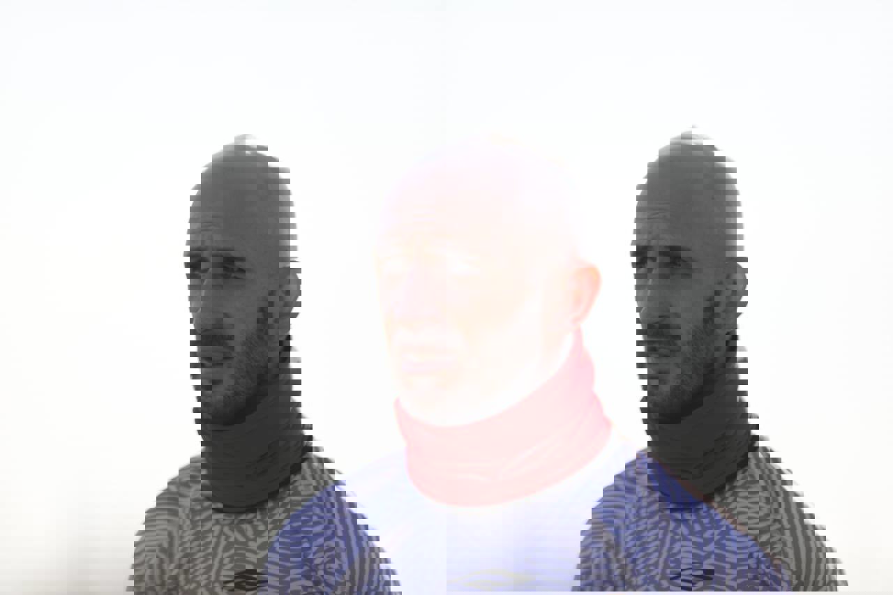 2119968