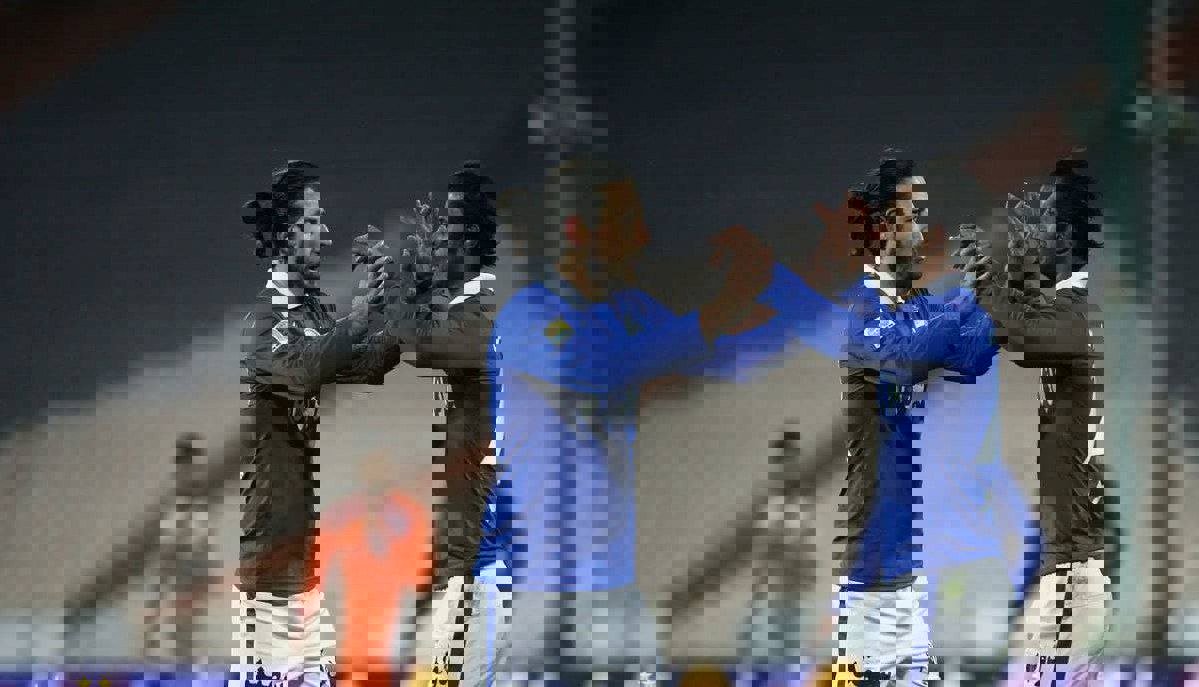 2120183