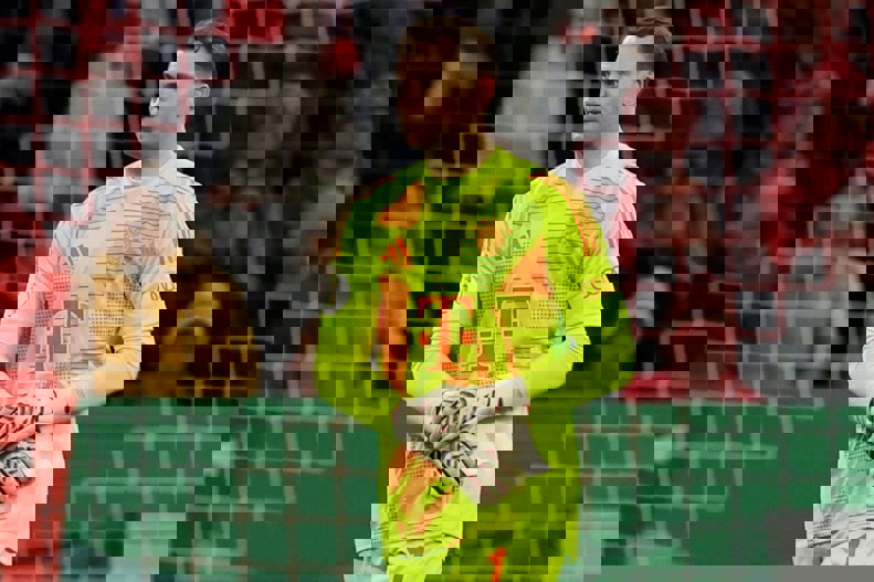 2120185
