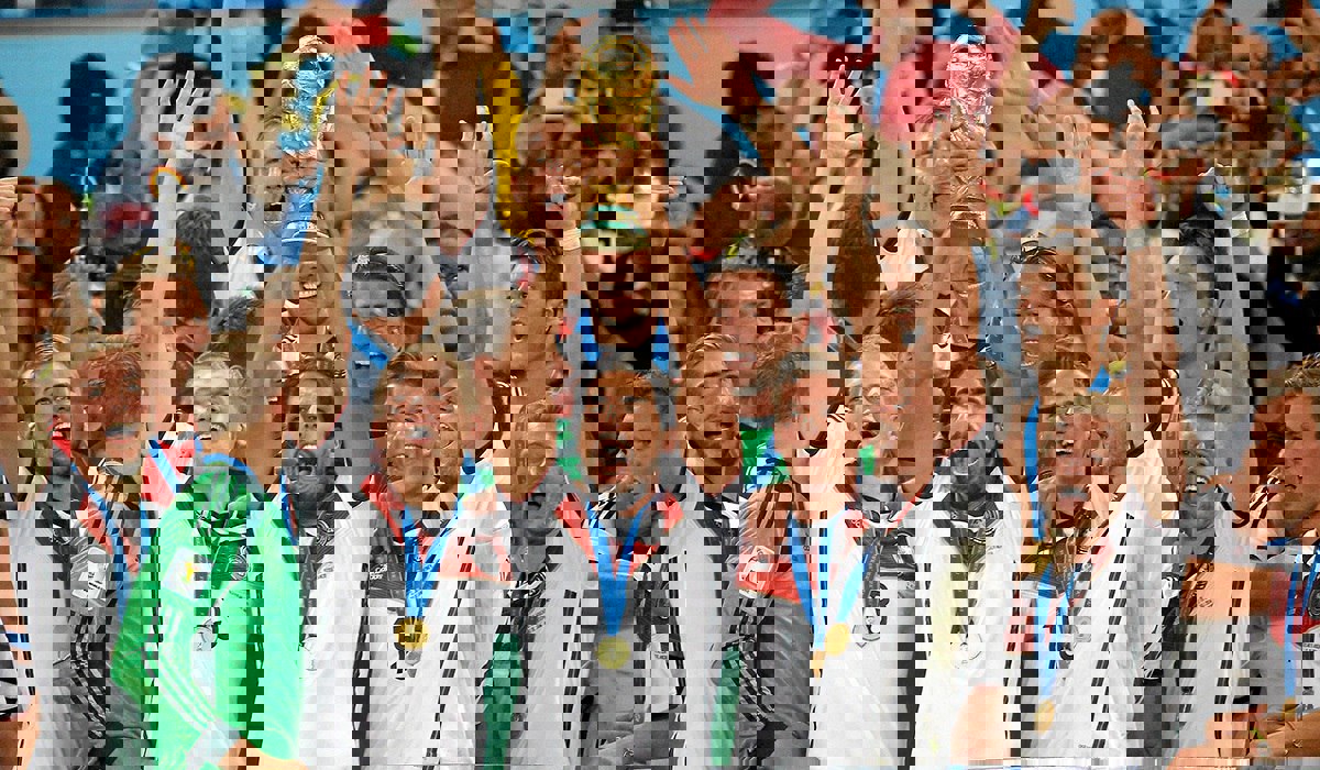 2120573