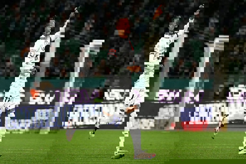 2120618