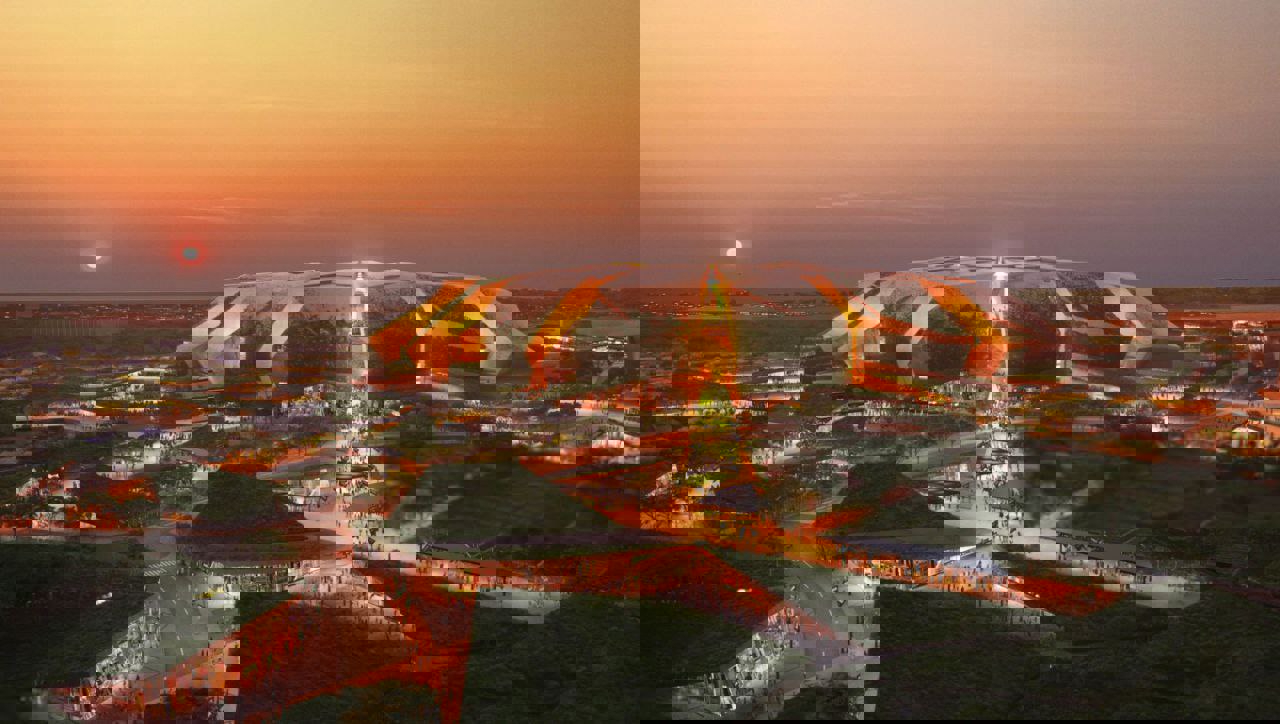 2120900