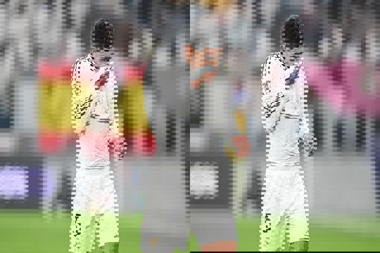 2120987