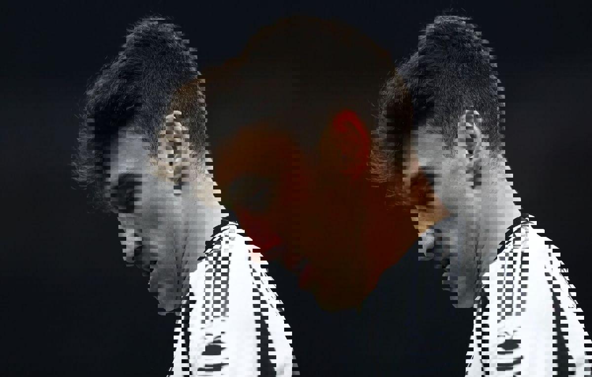 2121018