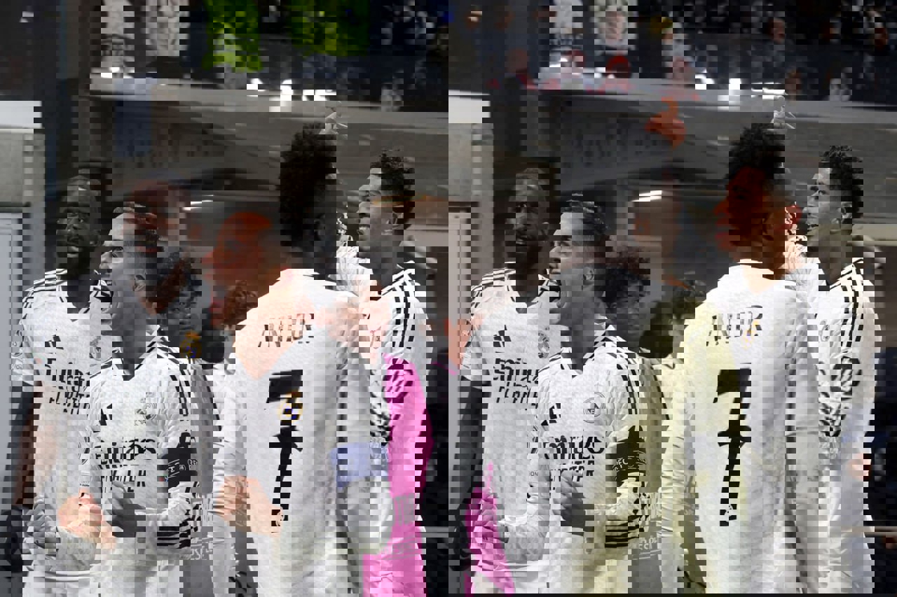2120943