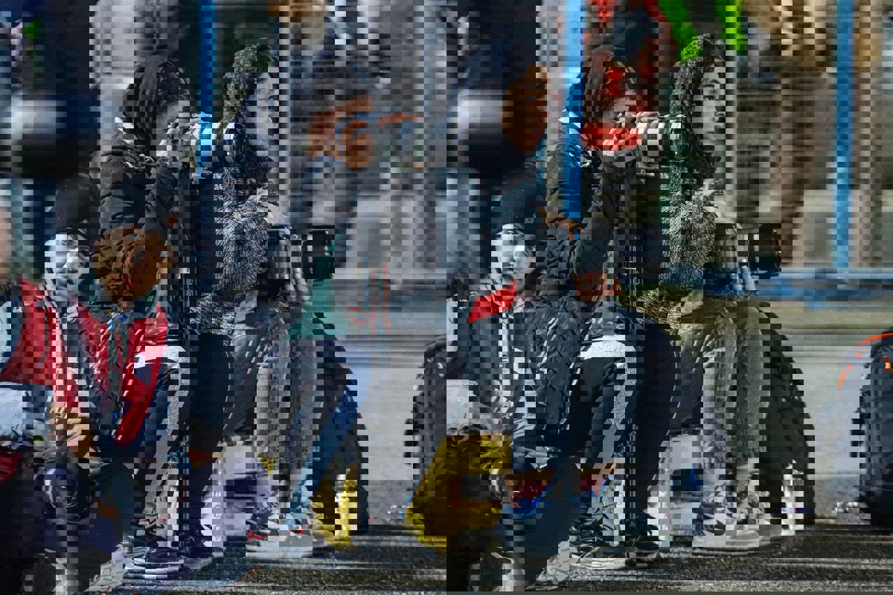 2121605