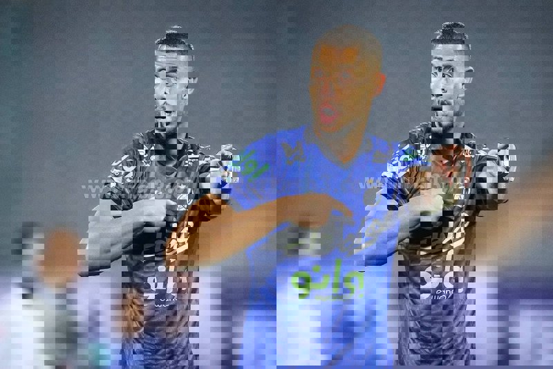 2121272