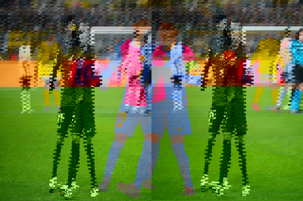 2121411
