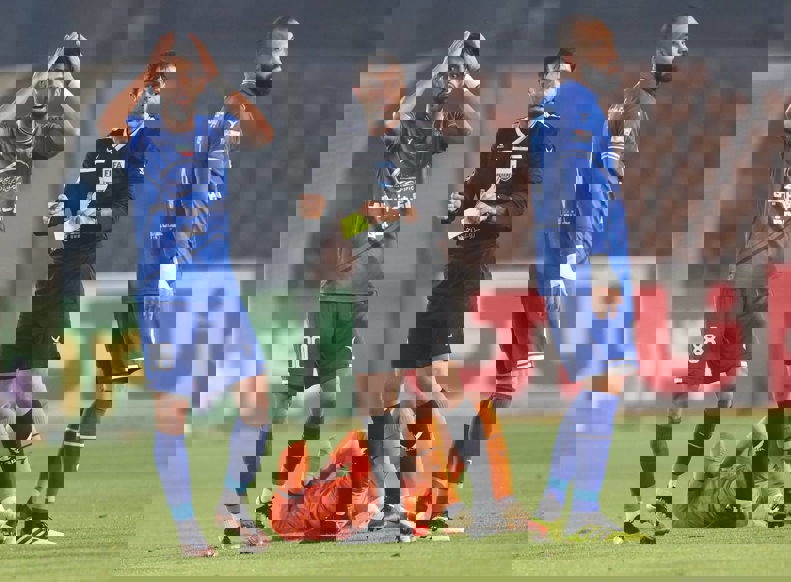 2121482