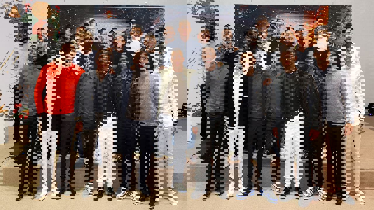2121972