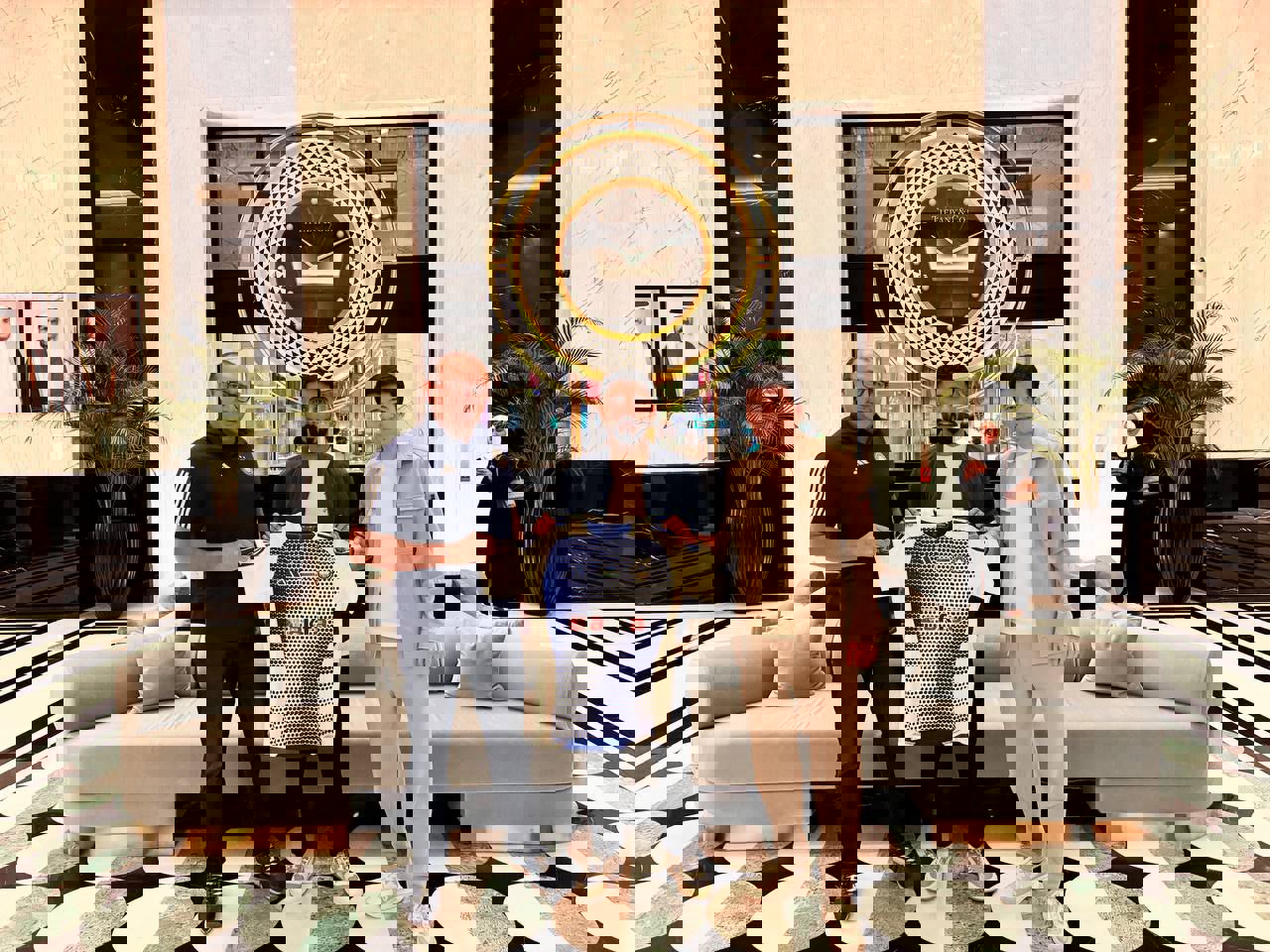 2121719
