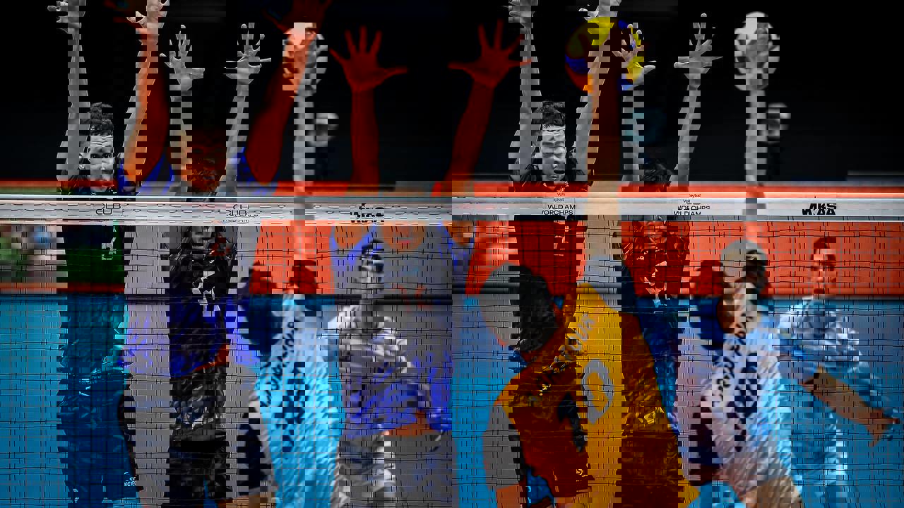 2121990