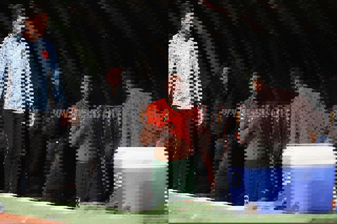 2122025