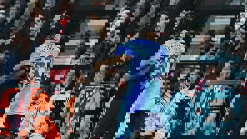2122069