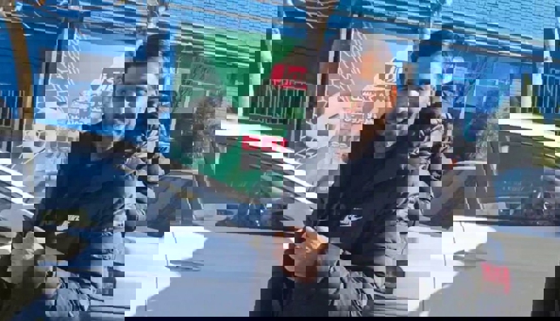 2122198