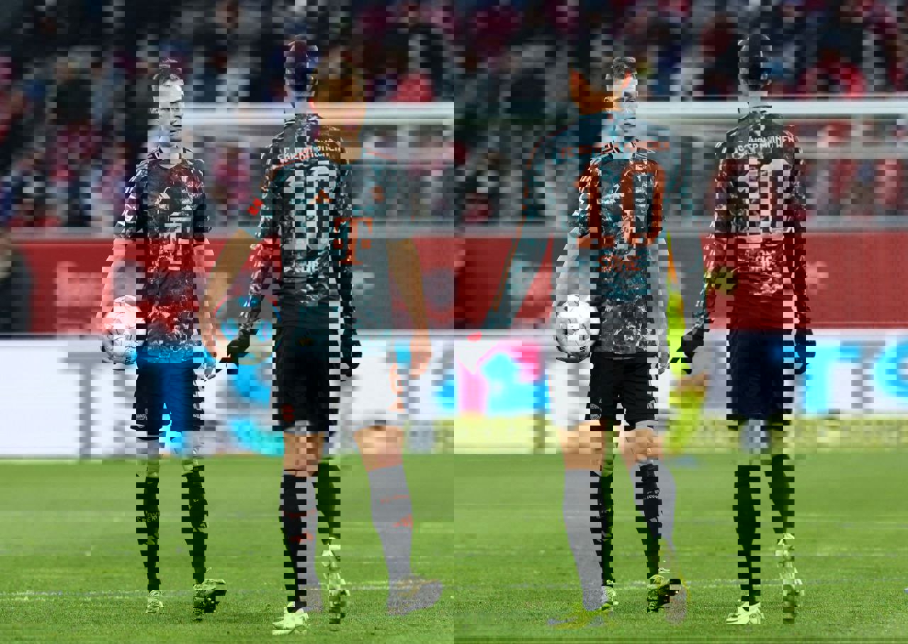 2122302