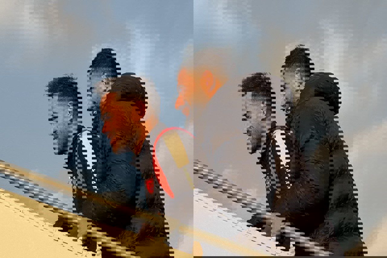 2122529