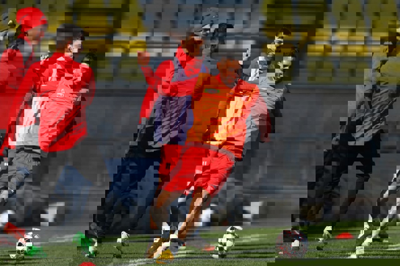 2122632