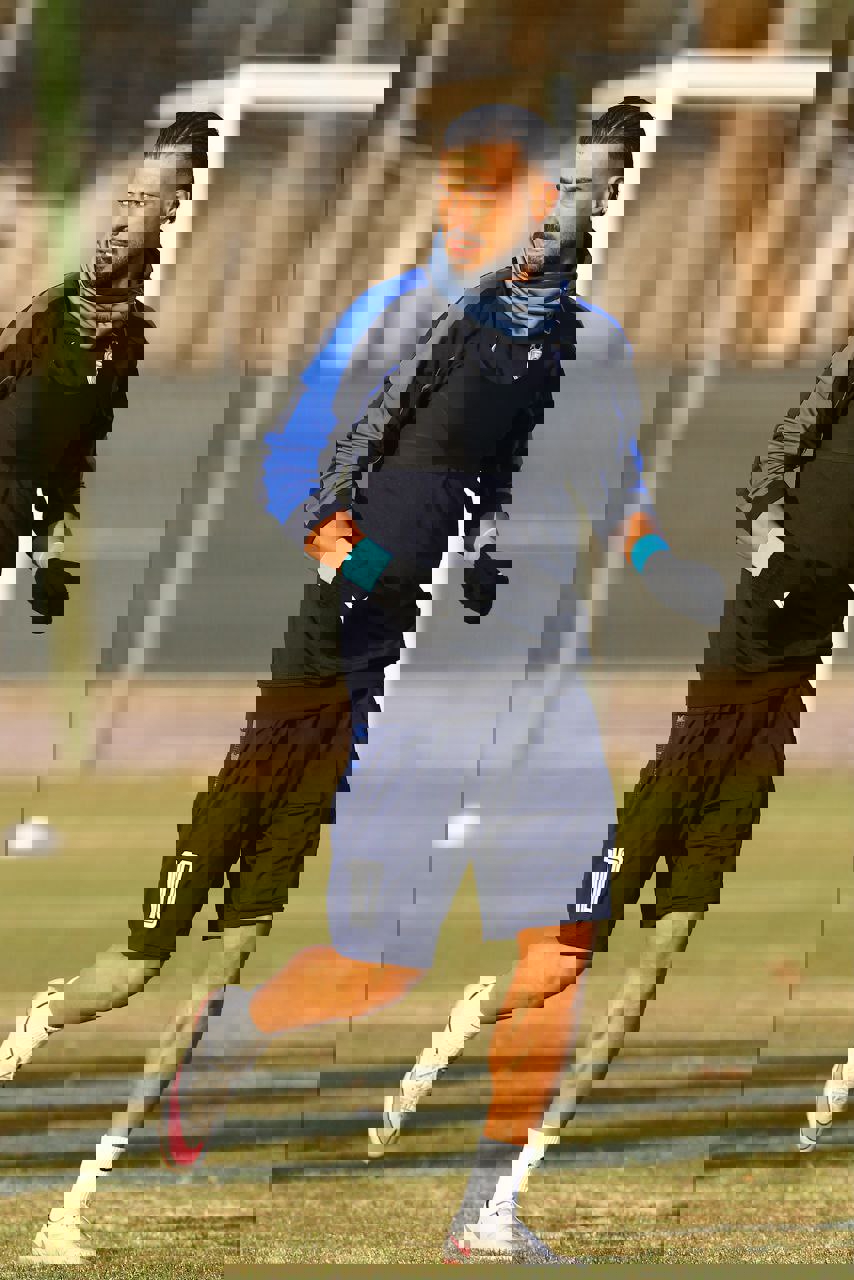 2122697