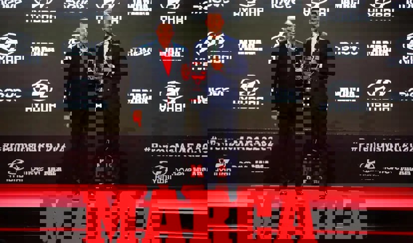 2122584
