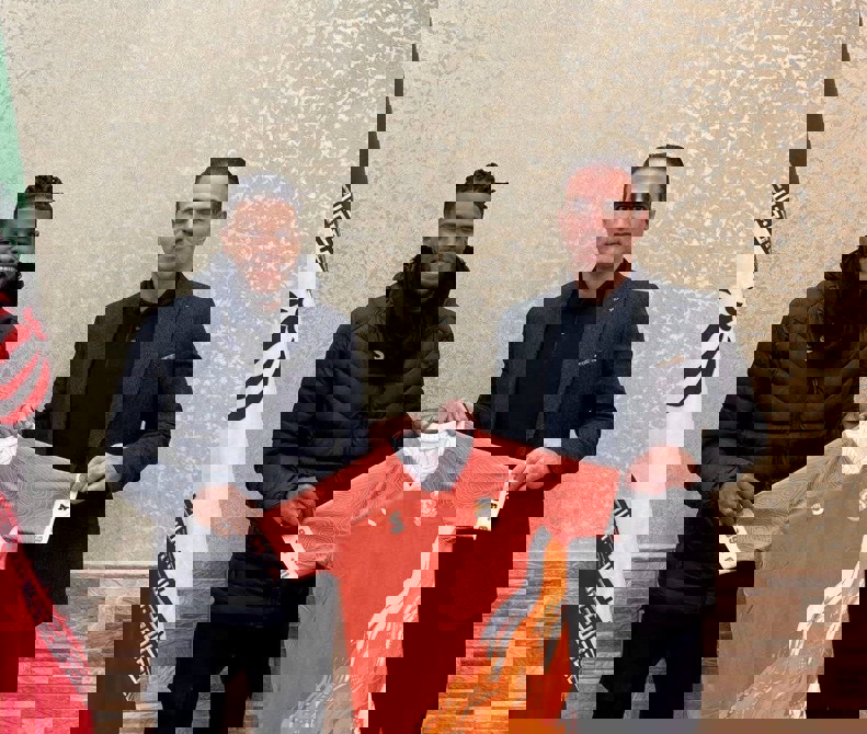 2122864