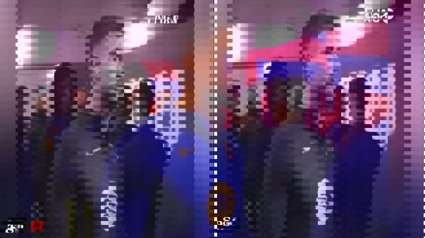 2122885