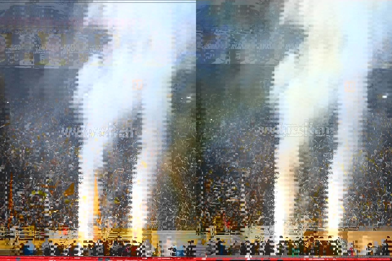 2123163