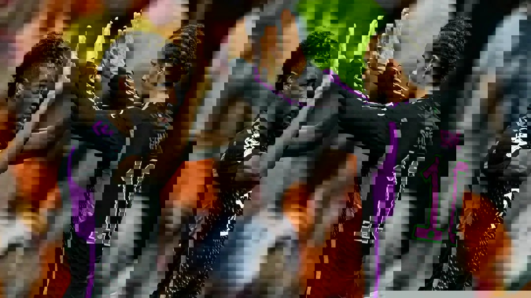 2123079