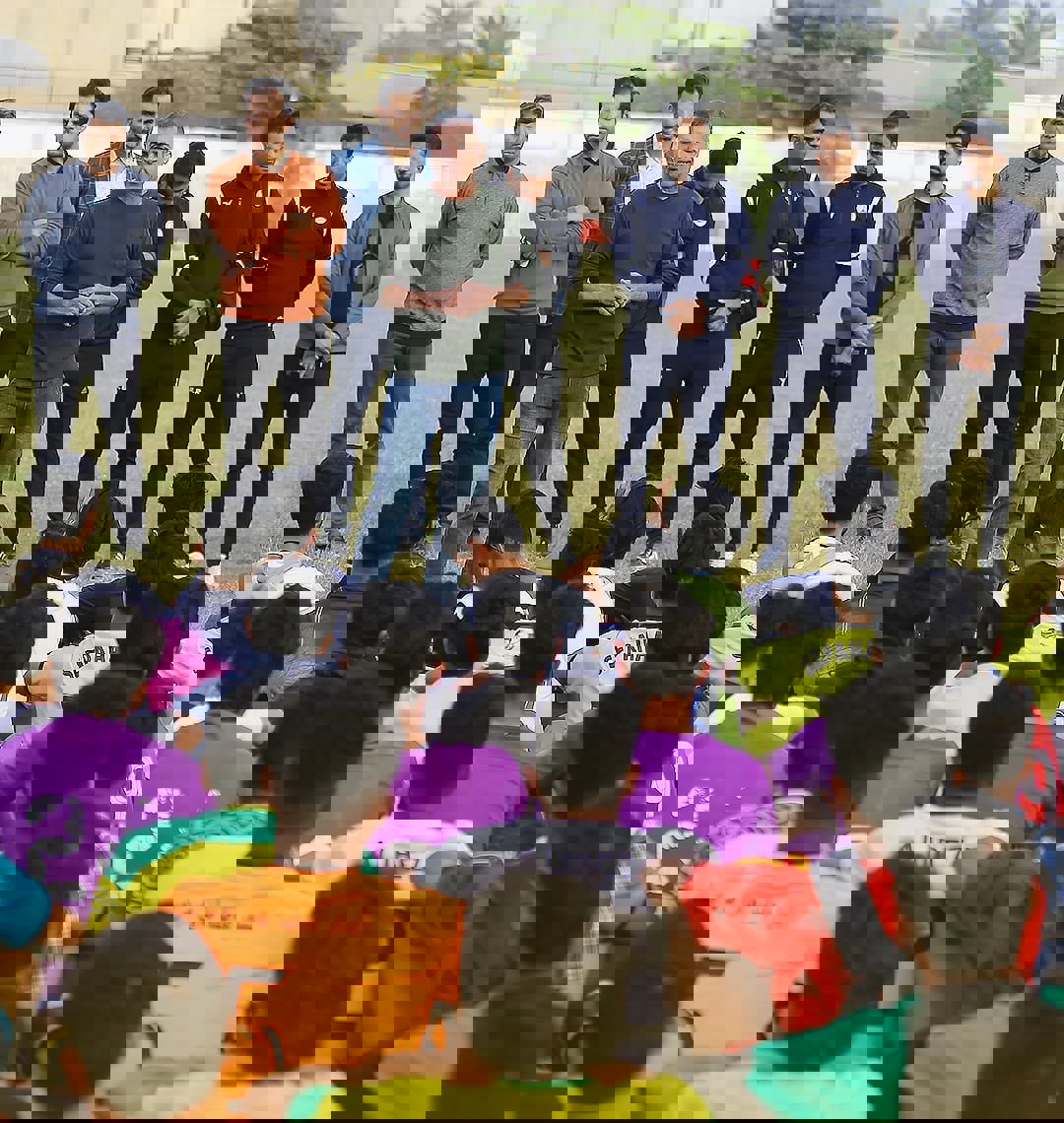 2123689