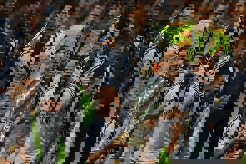 2123375