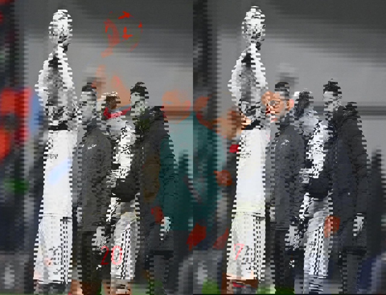 2123437