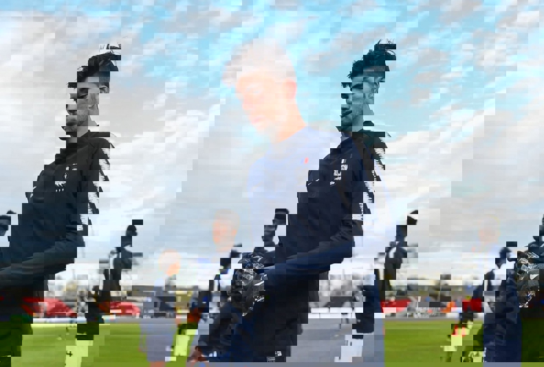2123440