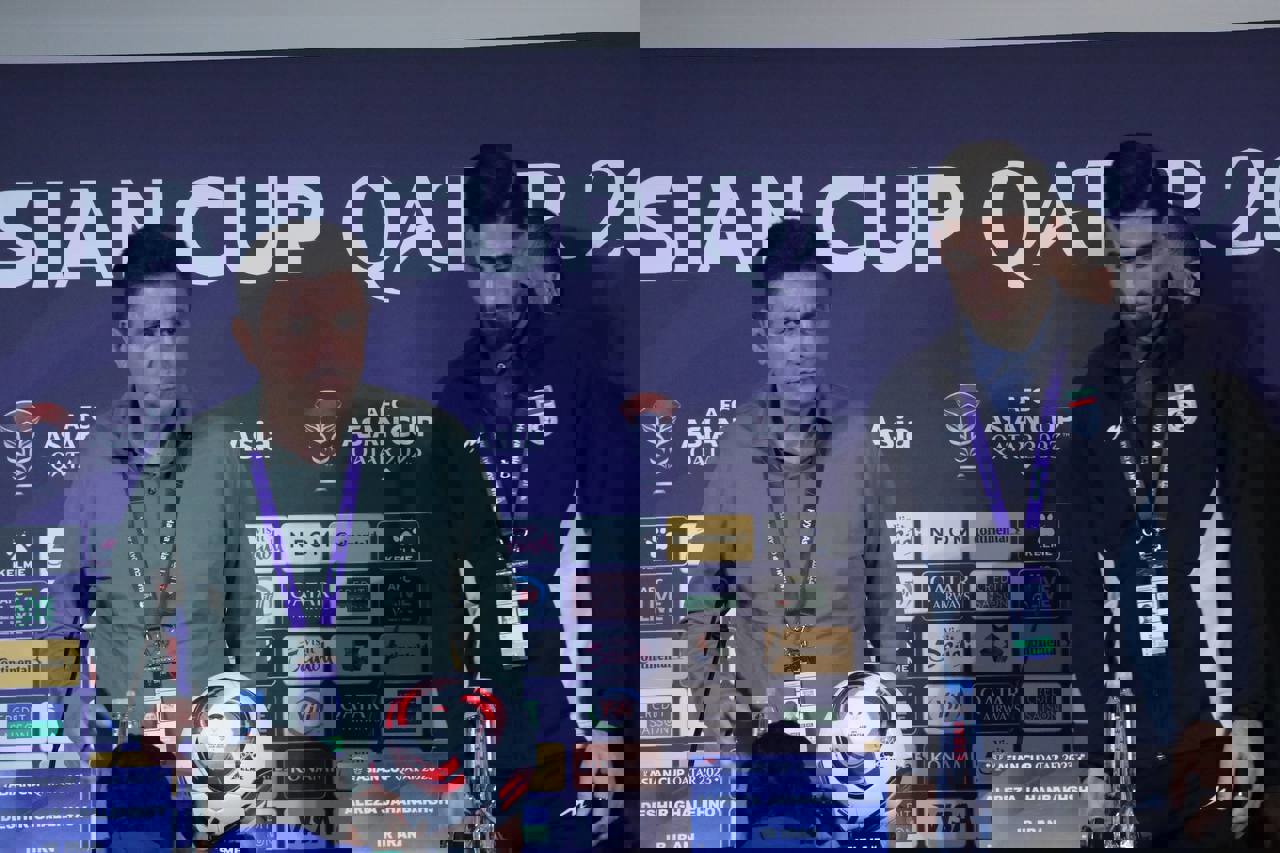 2123631