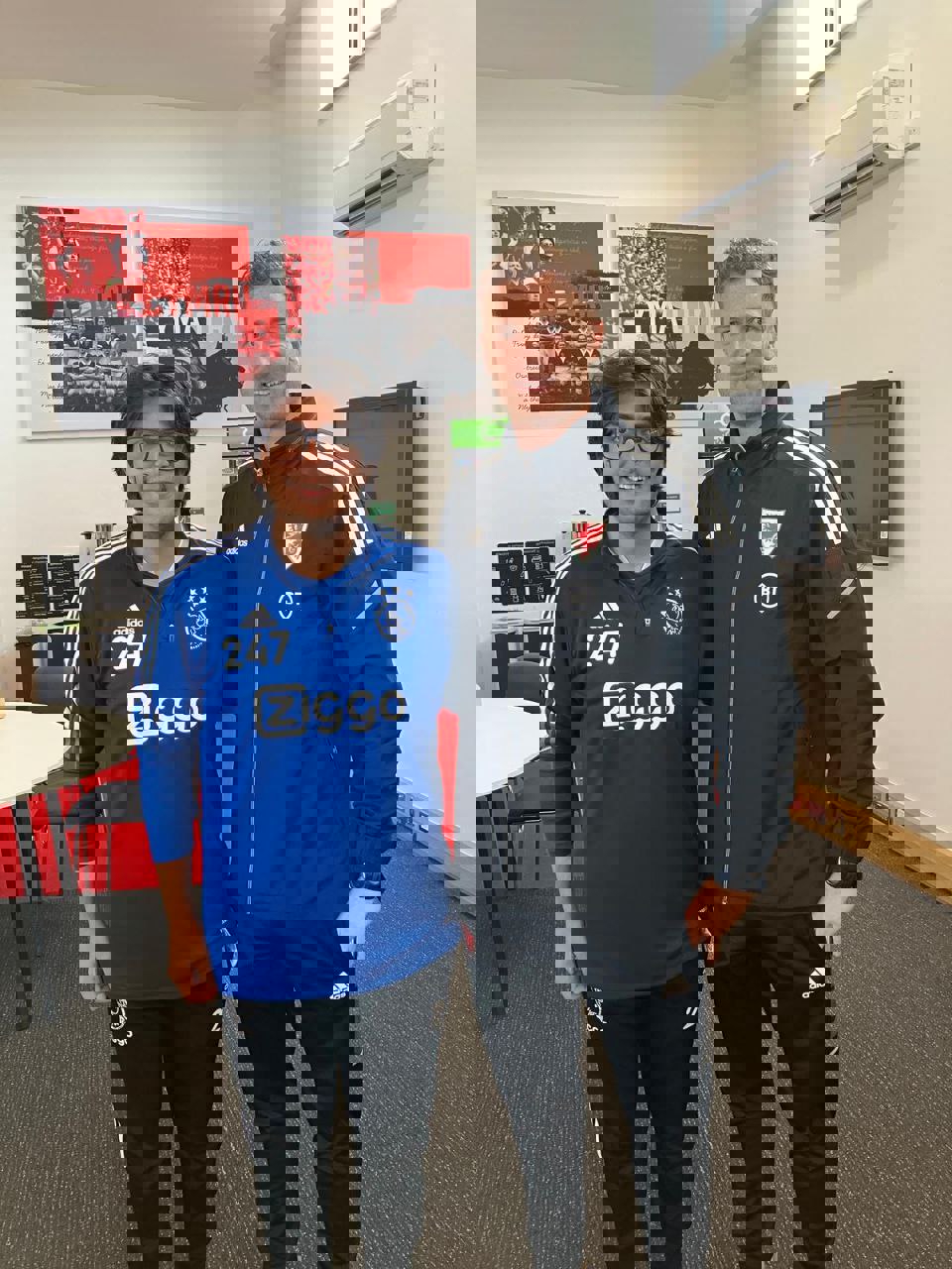2123639