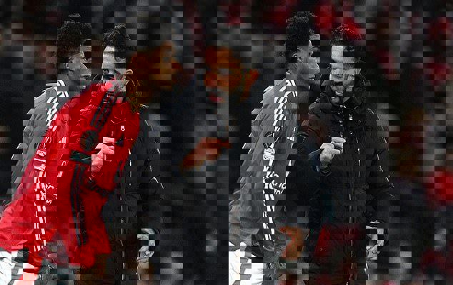 2123731